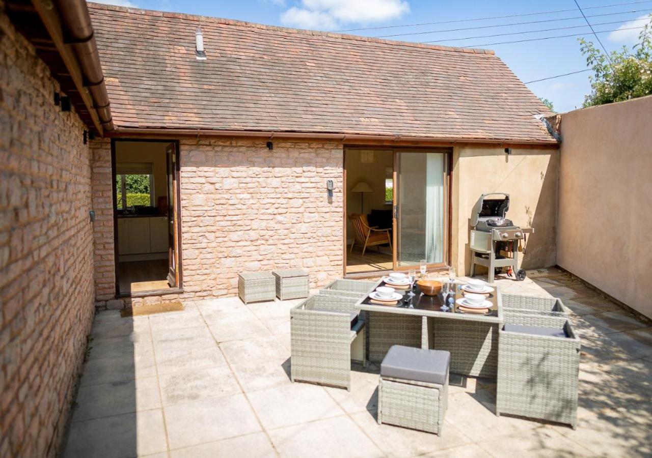 The Barn In Longhope - Luxury Barn Conversion 外观 照片