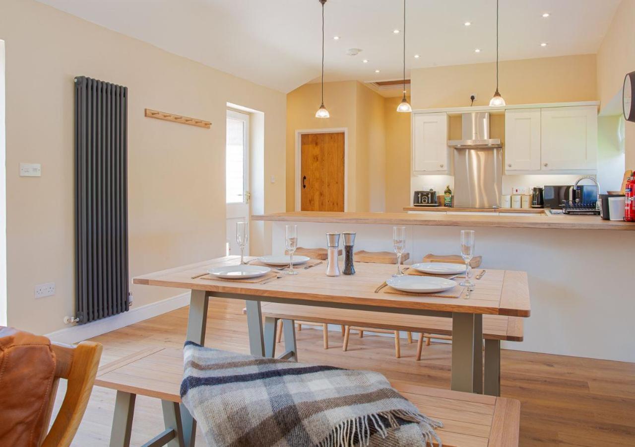 The Barn In Longhope - Luxury Barn Conversion 外观 照片